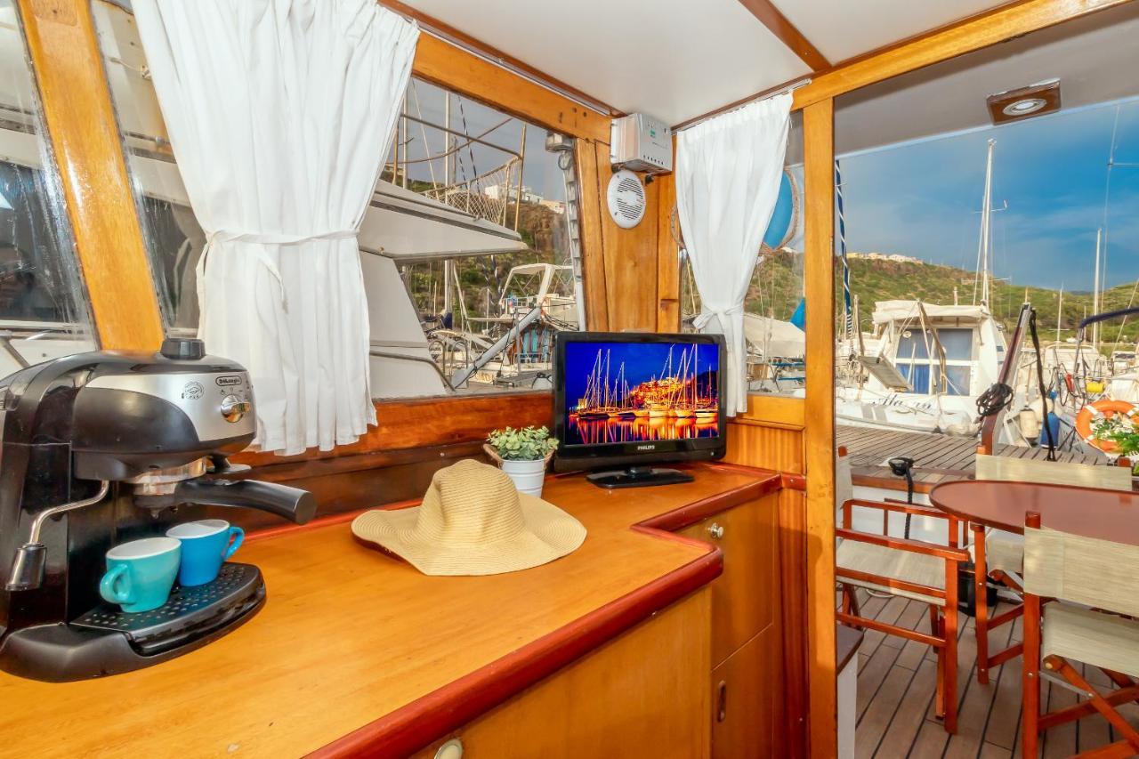 Marta Boat B&B Castelsardo Eksteriør billede